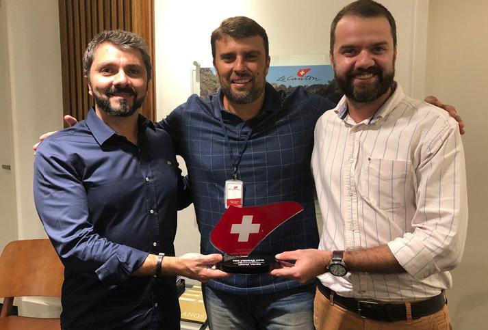 LITORAL VERDE RECEBE PRÊMIO TOP DE VENDAS LE CANTON 2018