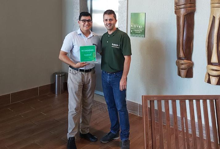 SAMOA BEACH RESORT RECEBE PRÊMIO DA LITORAL VERDE