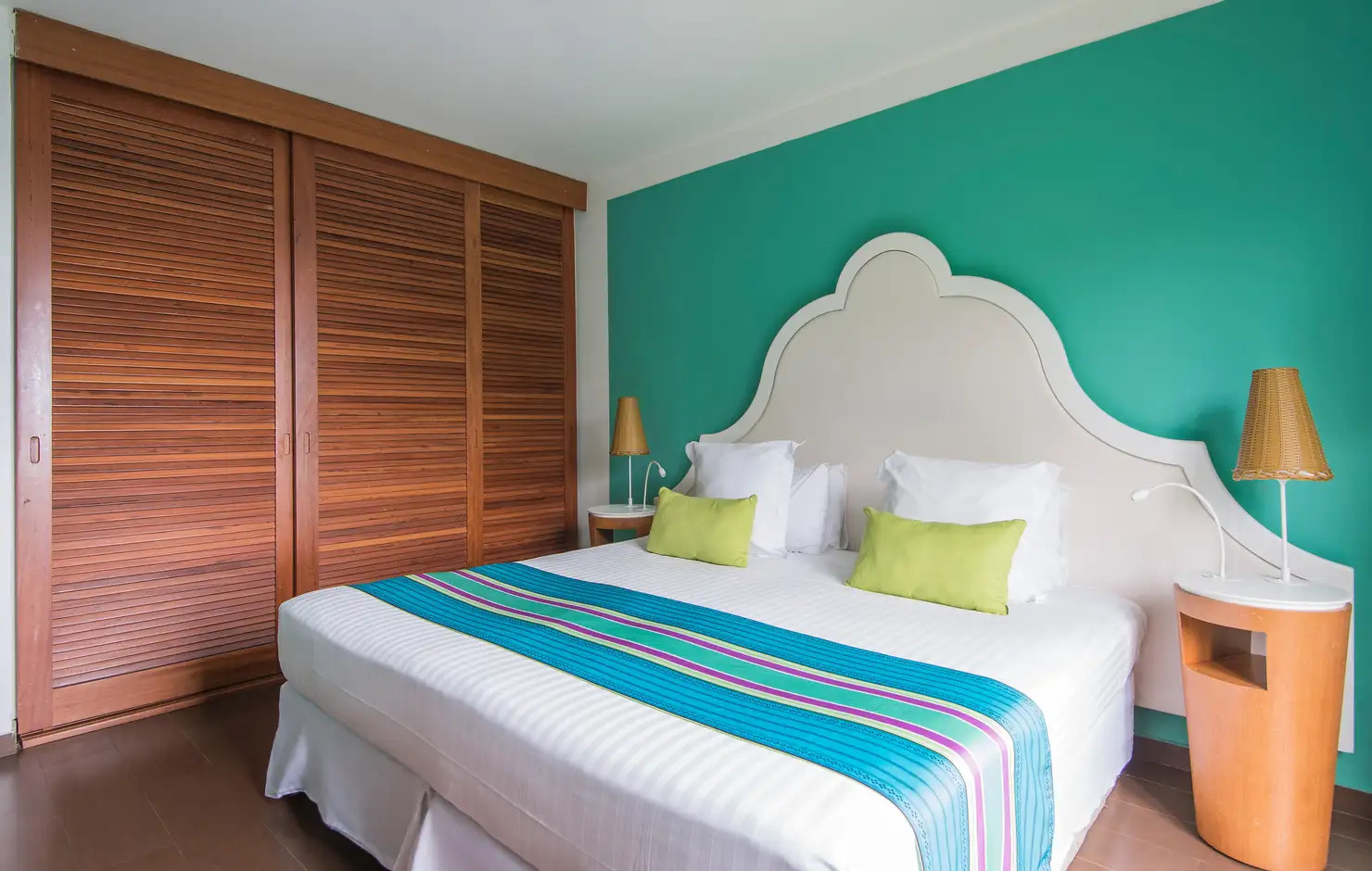 Quarto Superior Familiar - Duplex - Lado Jardim - Centro do Resort