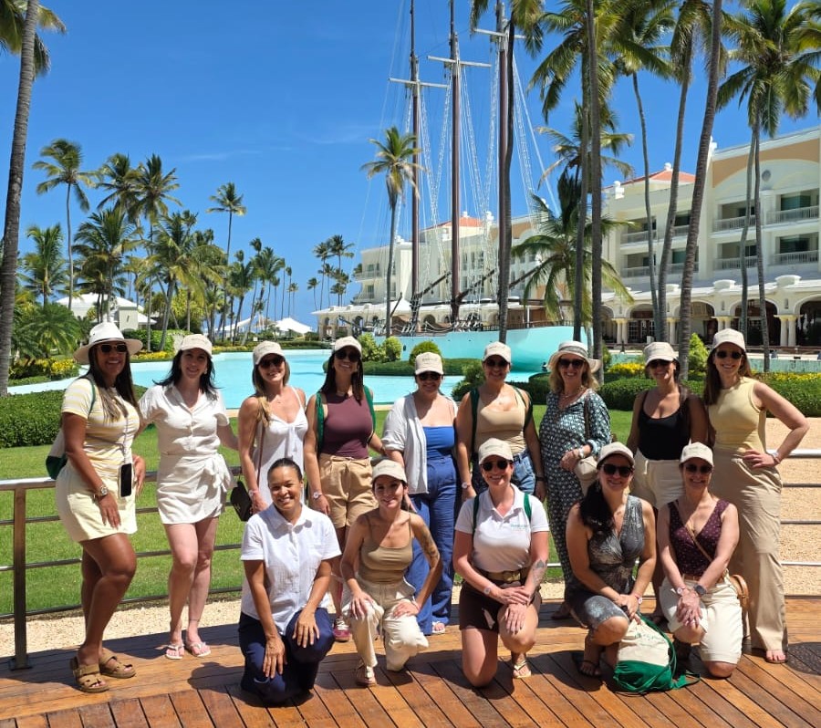 LITORAL VERDE LEVA AGENTES DE VIAGENS PARA FAMTOUR EM PUNTA CANA